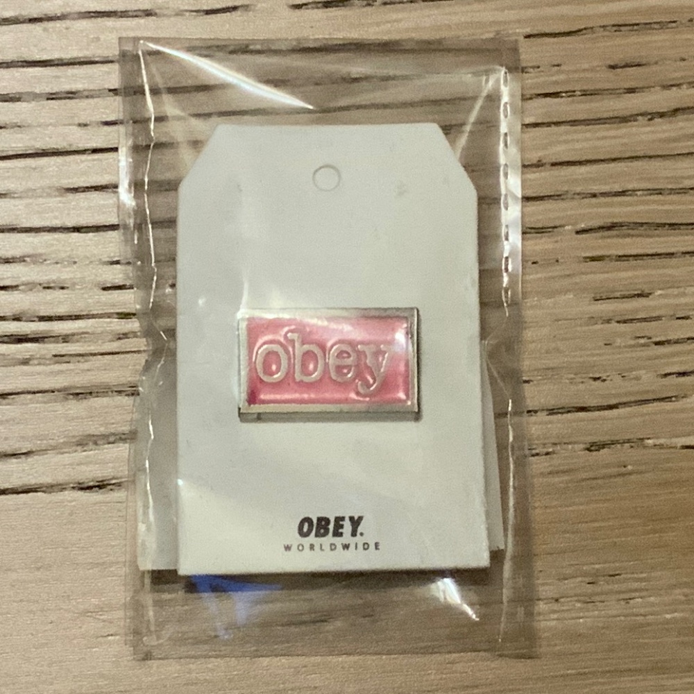 OBEY Type Pin